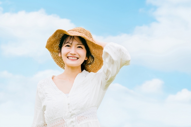 田舎　笑顔の女性